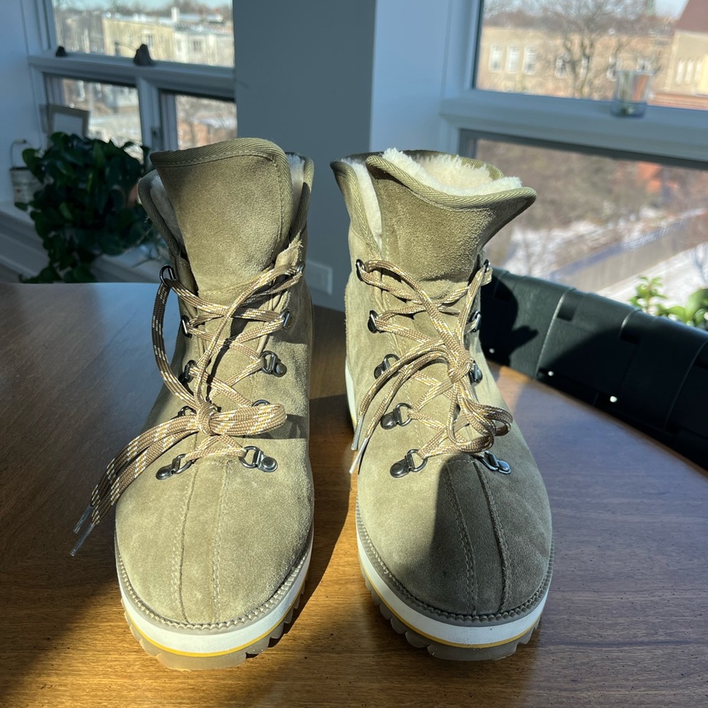 Ugg birch suede winter boots - womens size 9 - Picture 4 of 5